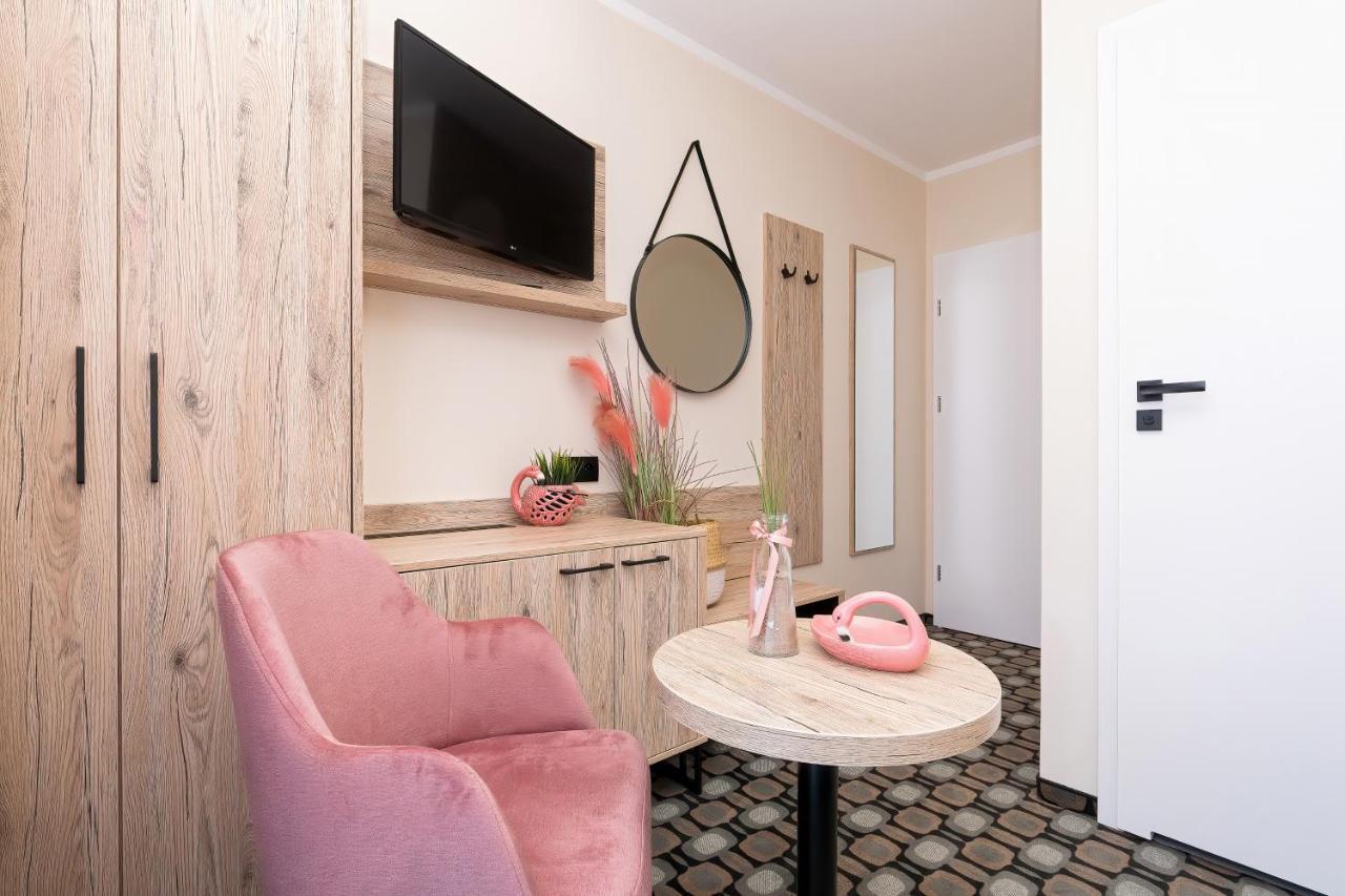 Flamingo Apartment Pobierowo Bagian luar foto
