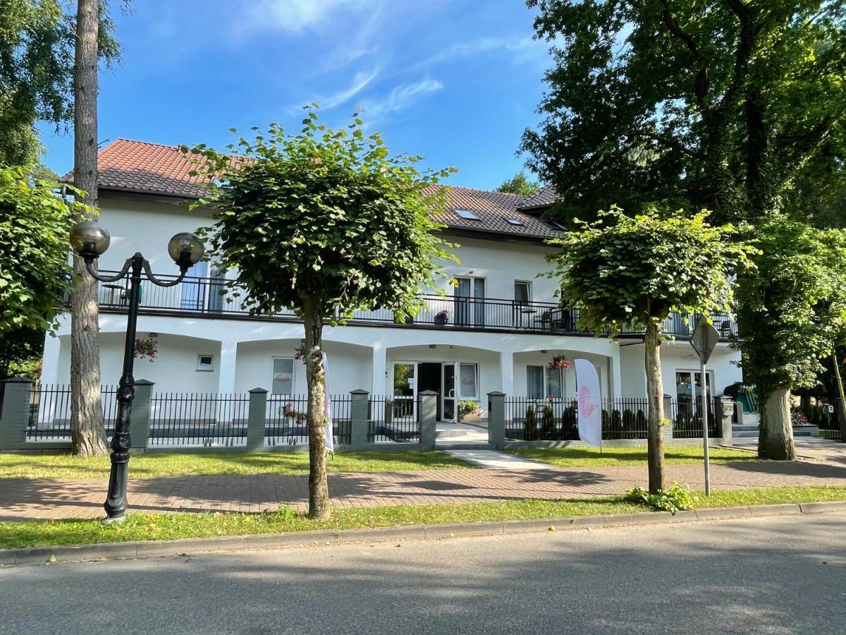 Flamingo Apartment Pobierowo Bagian luar foto